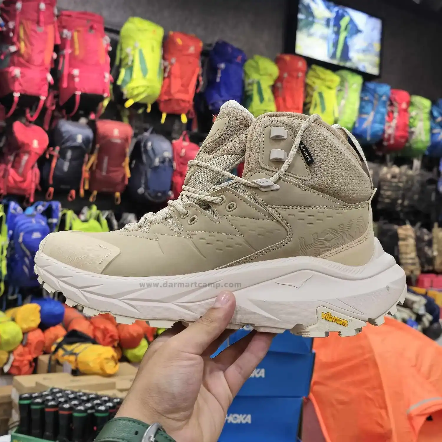 کفش طبیعتگردی و کوهنوردی مردانه مدل GORE-TEX زیره ویبرام 7 کفش ساق بلند هوکا کرم