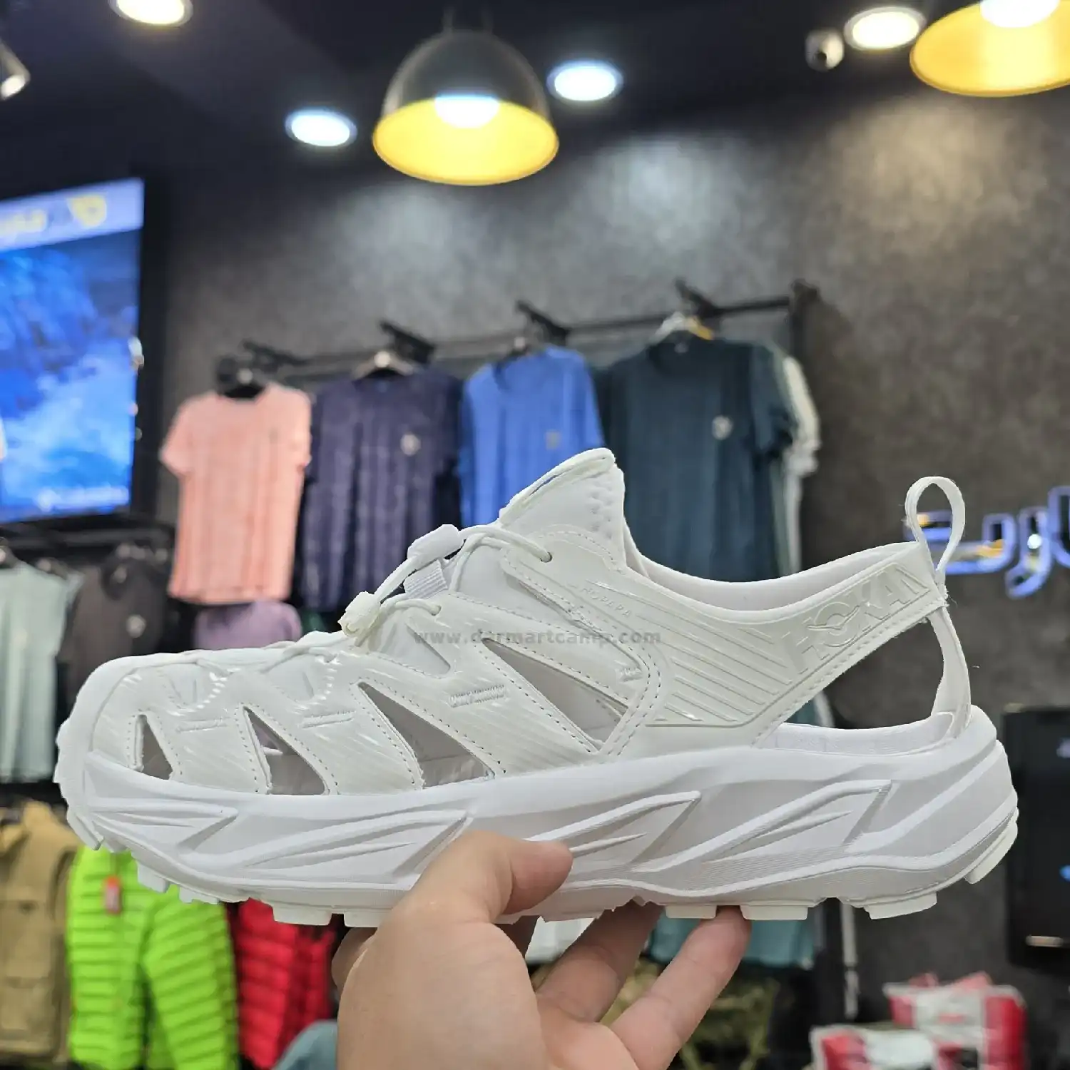 صندل پیاده روی ( شهری )زنانه و مردانه برند هوکا مدل run 7 صندل طبیعتگردی و آبنوردی هوکا White