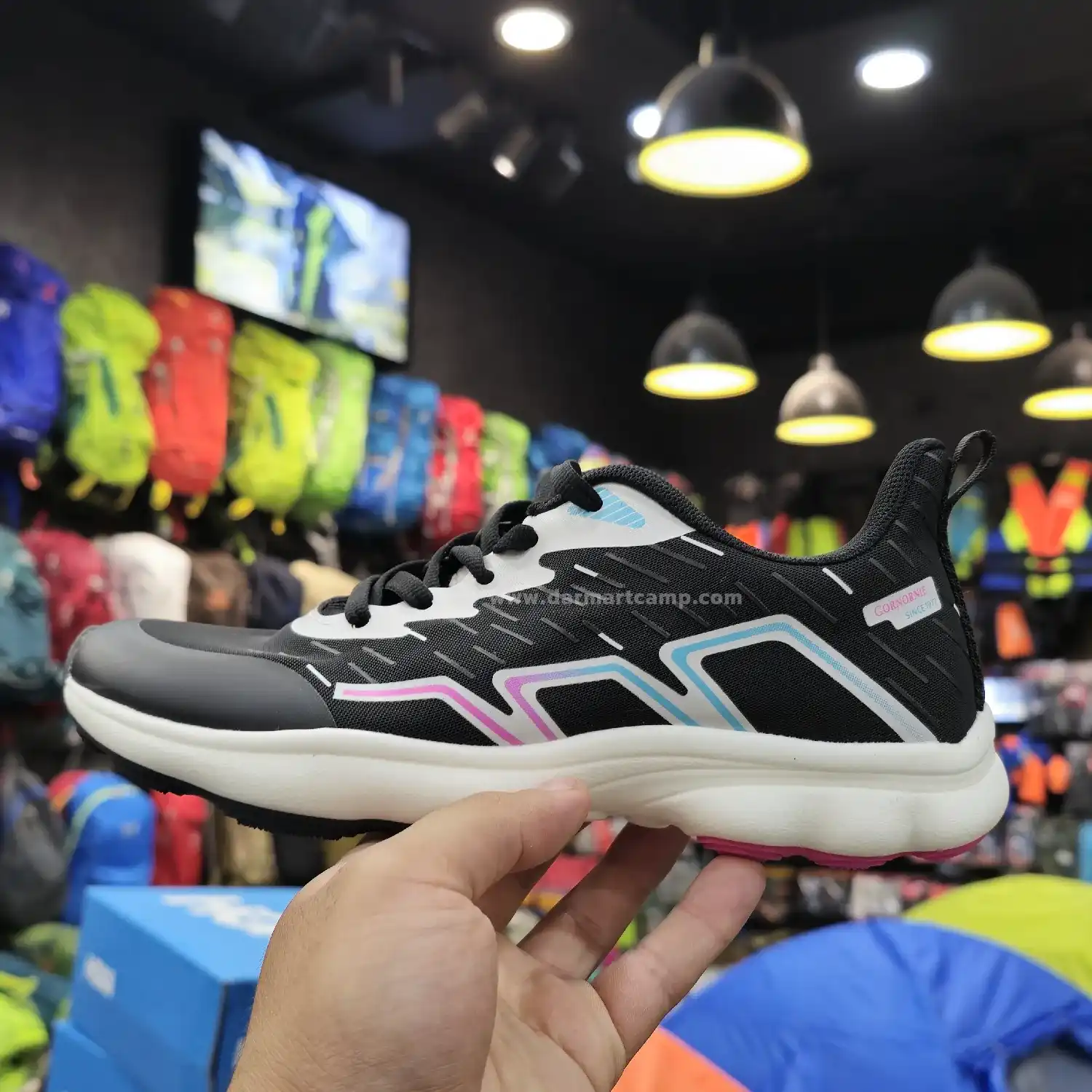 کفش پیاده روی زنانه برند Gornornie مدل Goln5 6 کفش پیاده روی GORNORNIE مشکی Pink-Blue