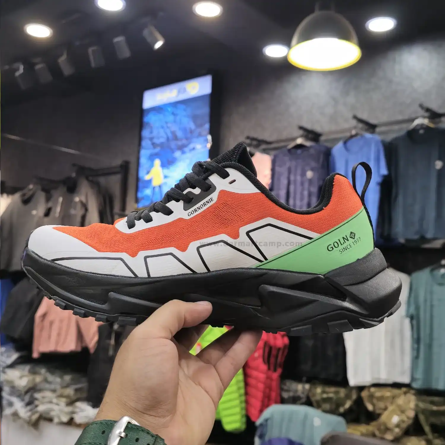 کفش پیاده روی مردانه برند Gornornie مدل goln3 7 کفش ساق کوتاه GORNORNIE مدل White-Orange
