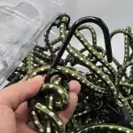 کش و توری باربند ماشین کشی همراه با قلاب های مهار مناسب طبیعت‌گردی و آفرود و سفر های ماشینی در دو سایز