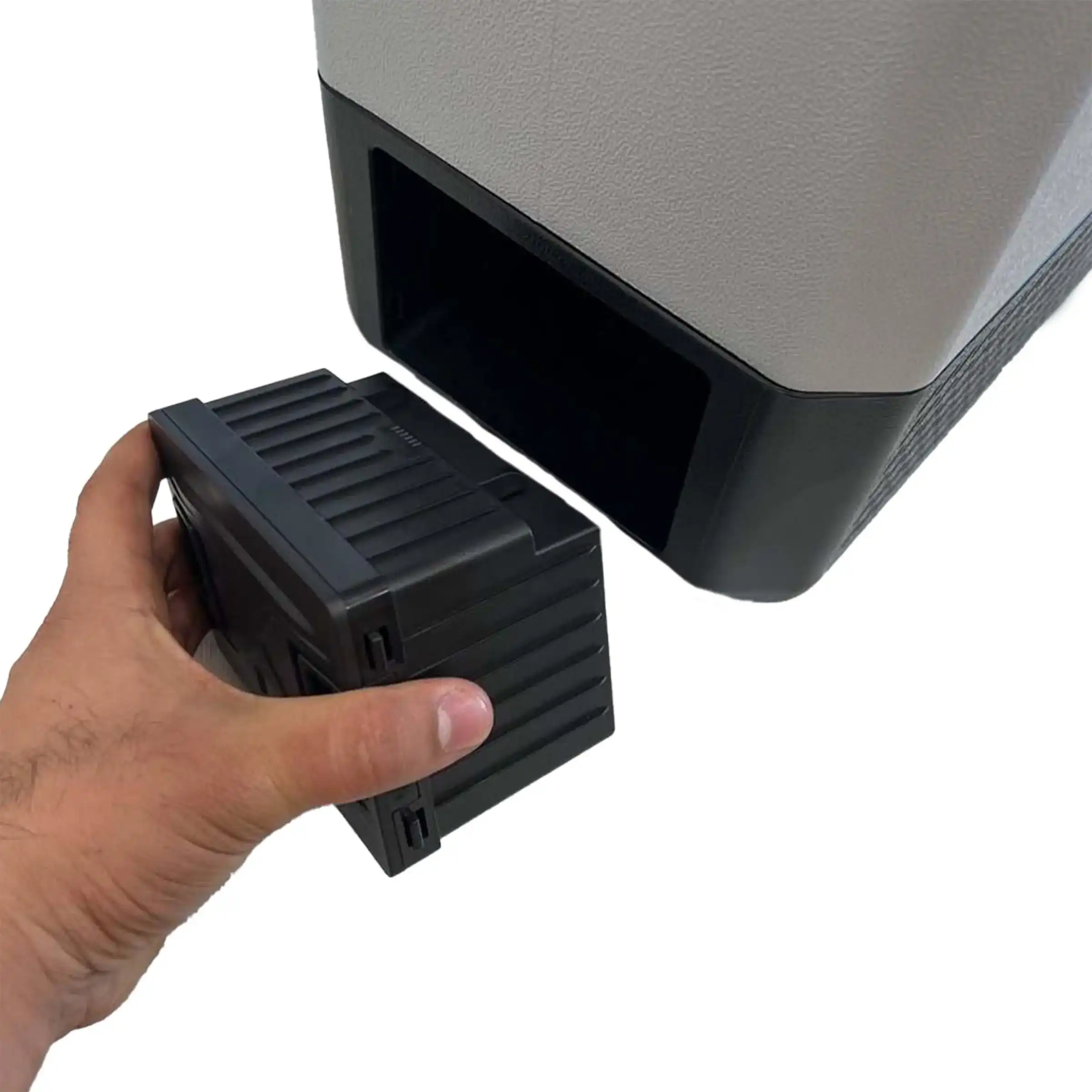 یخچال و فریزر مسافرتی و خودرویی آلپیکول (Alpicool) مدل ایستاده - کمپرسوردار 6 یخچال و فریزر مسافرتی و خودرویی آلپیکول (Alpicool) مدل ایستاده - کمپرسوردار